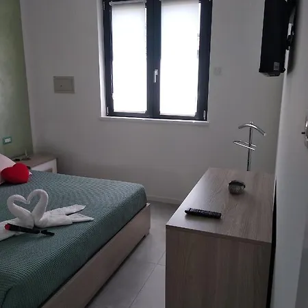Blue Sky Apartment